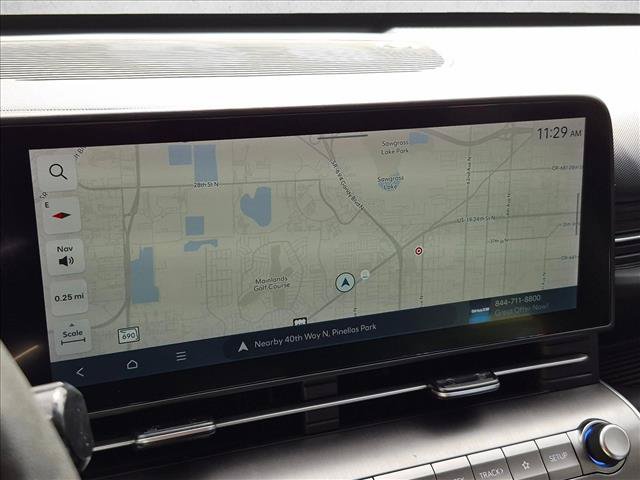 Used 2024 Hyundai Kona Limited FWD image 11