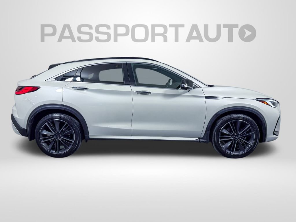 Used 2023 INFINITI QX55 Essential image 12