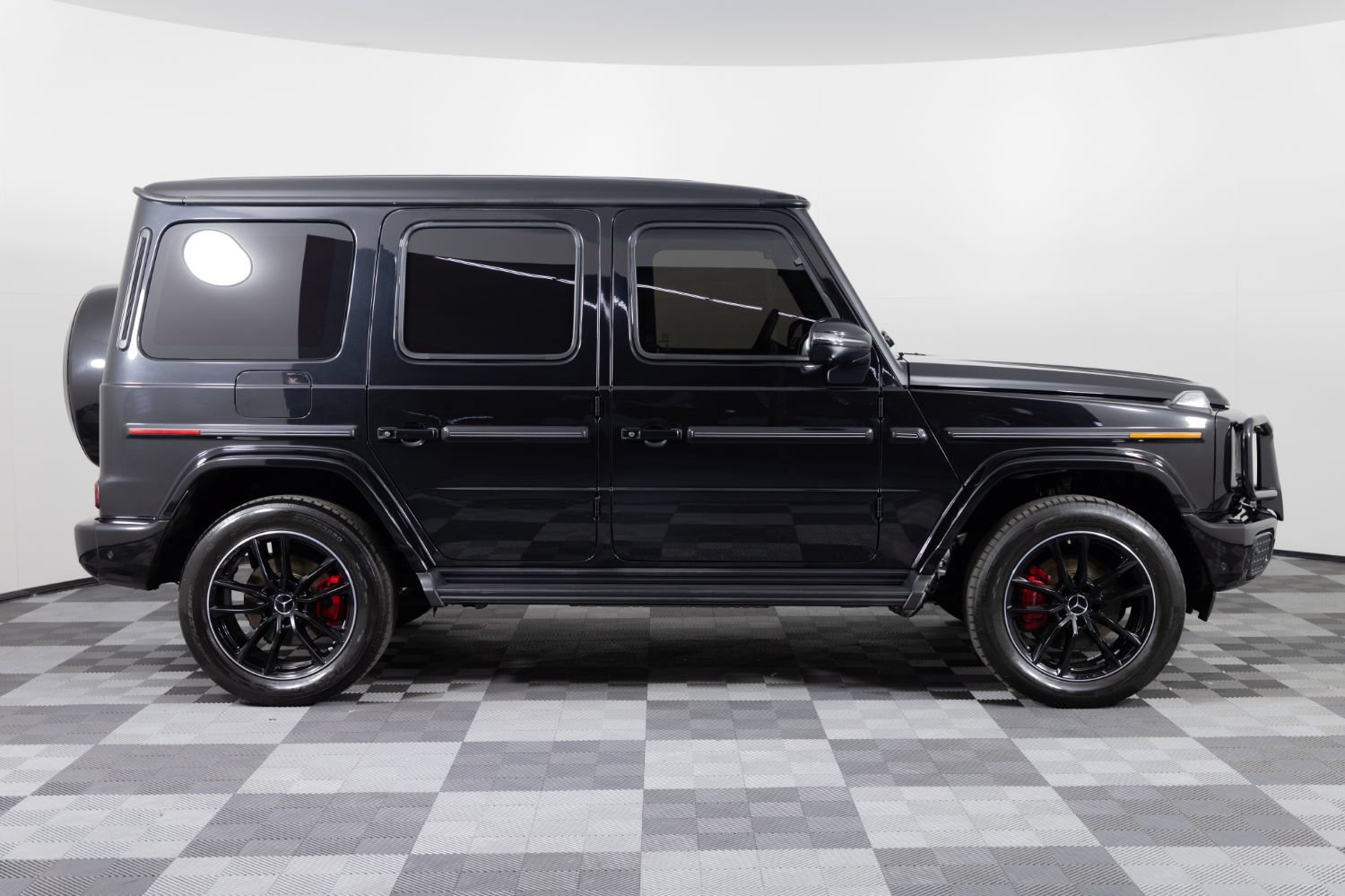 Used 2025 Mercedes-Benz G 550 w/ Exclusive Interior Package image 9