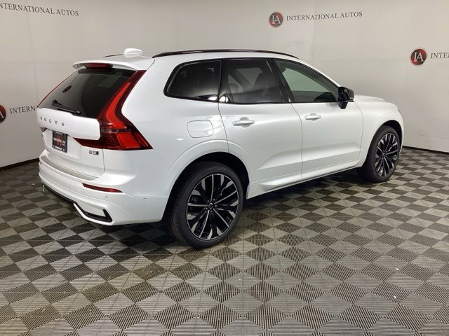 New 2026 Volvo XC60 B5 Ultra w/ Protection Package Premier image 5