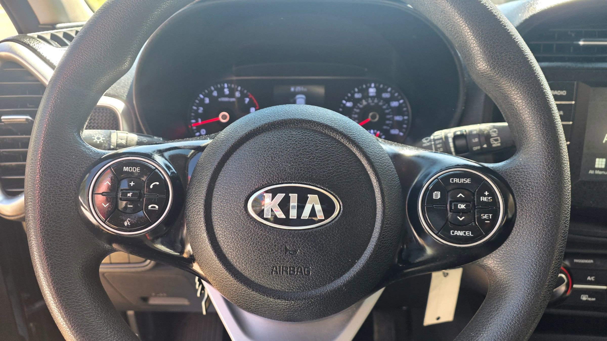 Used 2021 Kia Soul S image 12