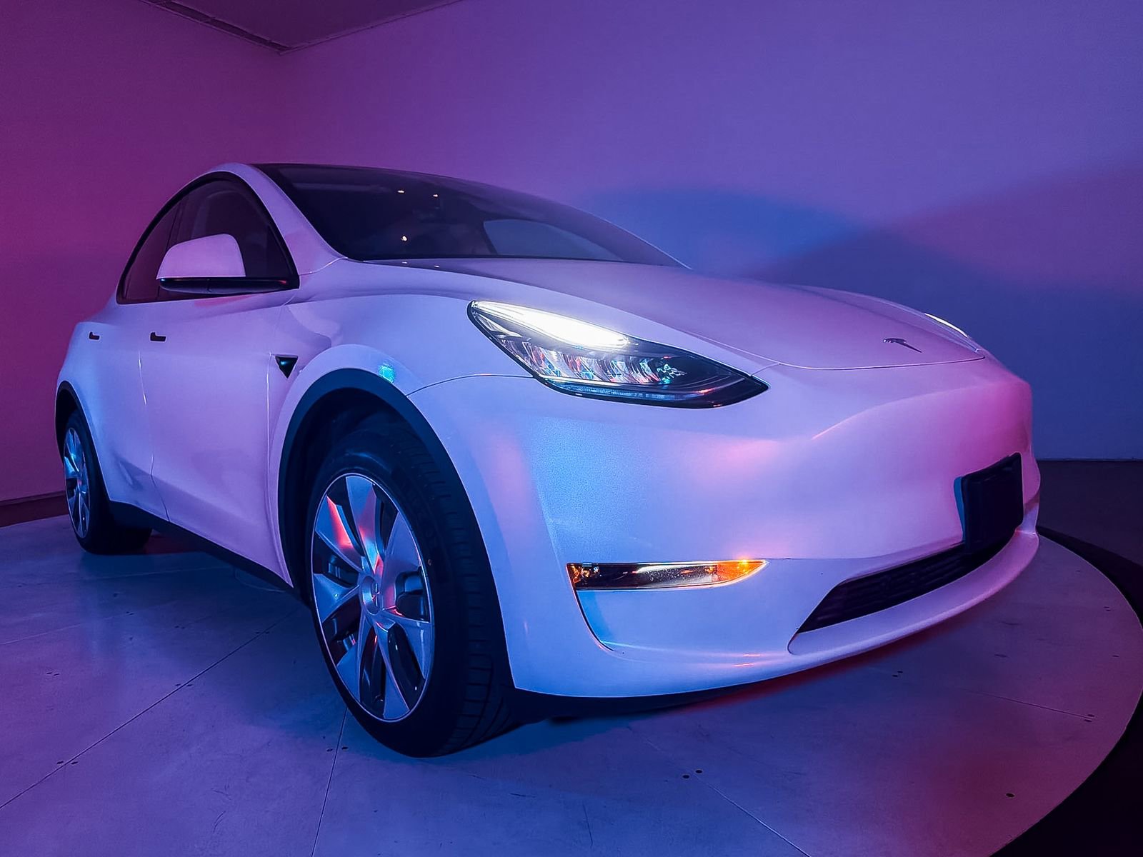 Used 2023 Tesla Model Y Long Range image 6