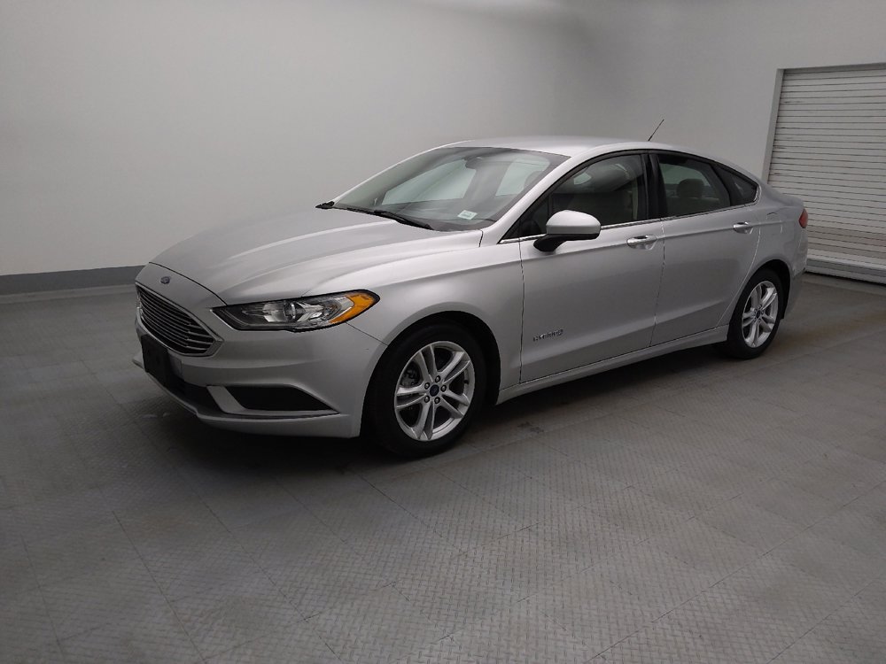 Used 2018 Ford Fusion S image 2