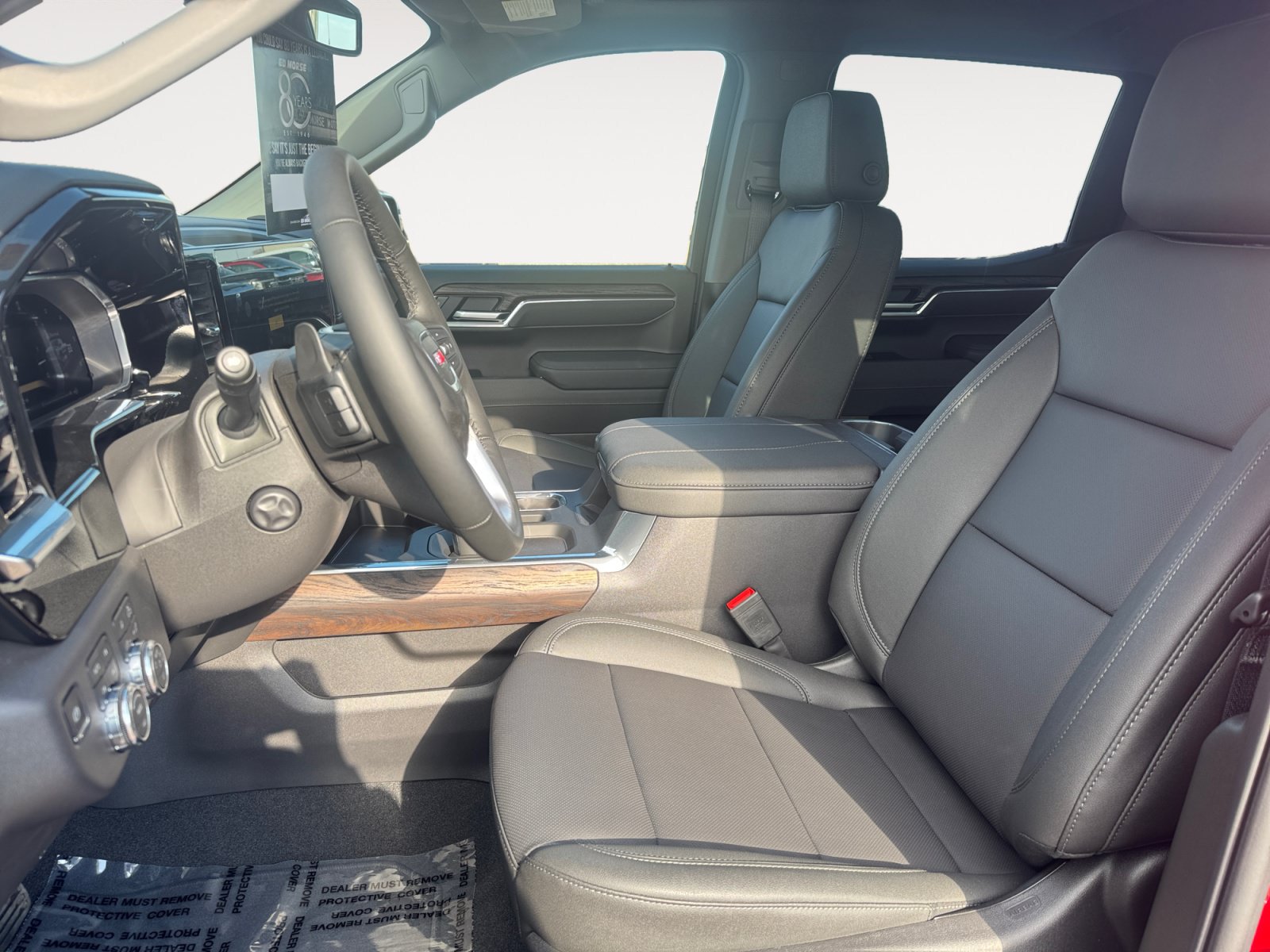 New 2026 GMC Sierra 1500 SLT w/ SLT Premium Plus Package AWD/4WD image 9