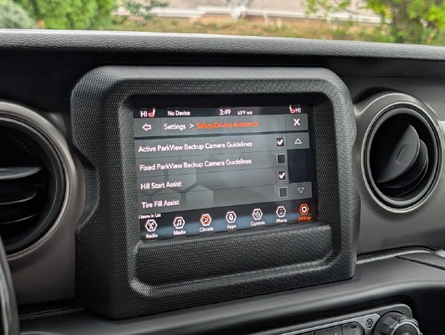 Used 2021 Jeep Gladiator Sport AWD/4WD image 24