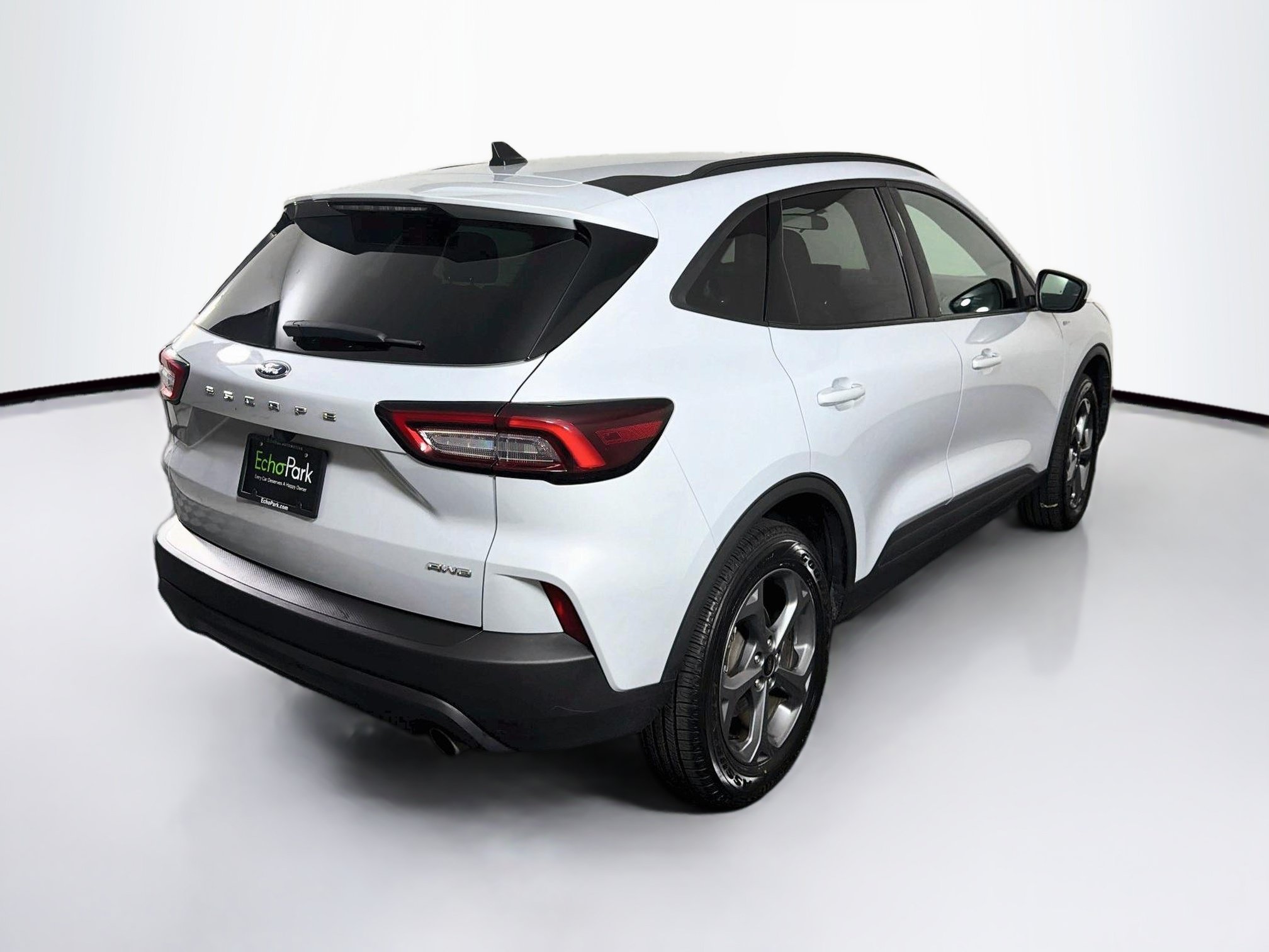 Used 2025 Ford Escape ST-Line Select AWD/4WD image 9