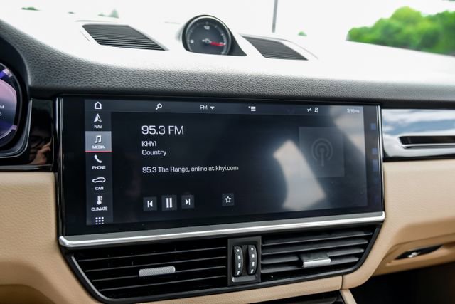 Used 2019 Porsche Cayenne AWD/4WD image 36