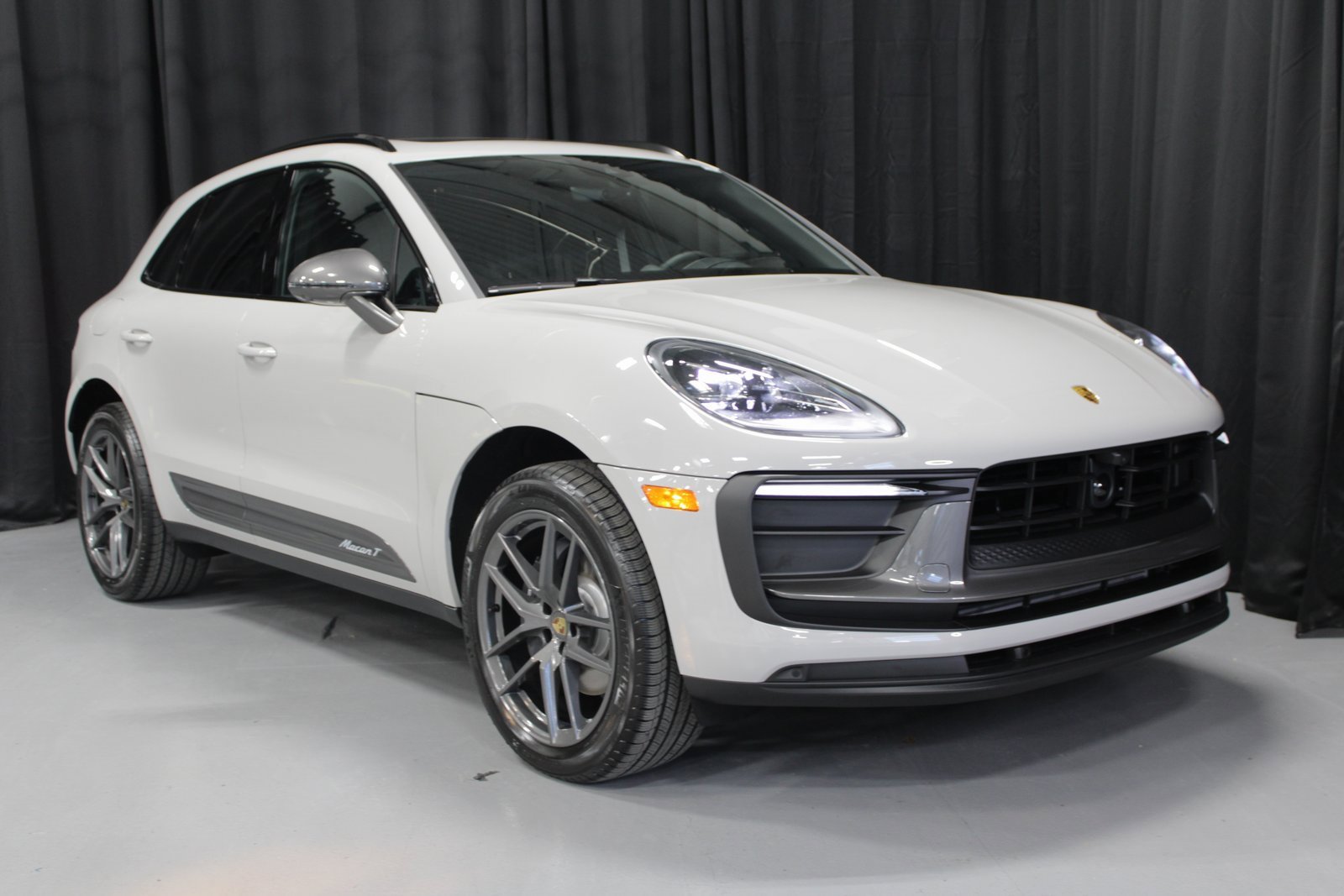New 2026 Porsche Macan Turbo image 9
