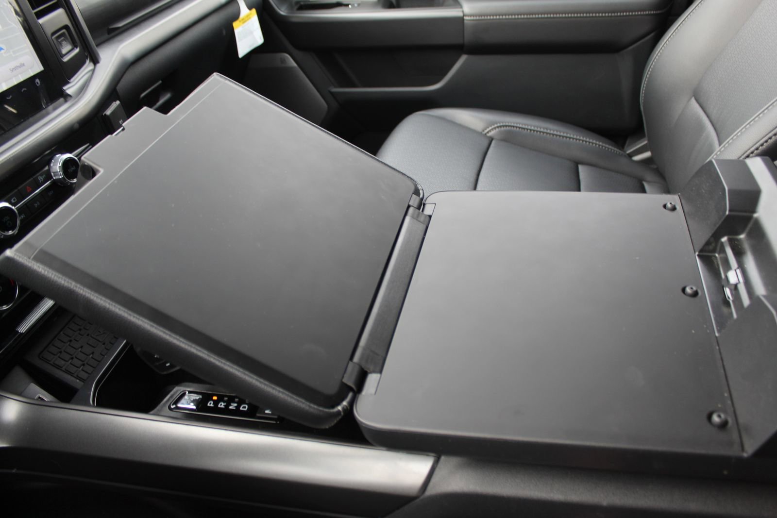 New 2025 Ford F150 Lariat w/ Equipment Group 501A Mid image 35