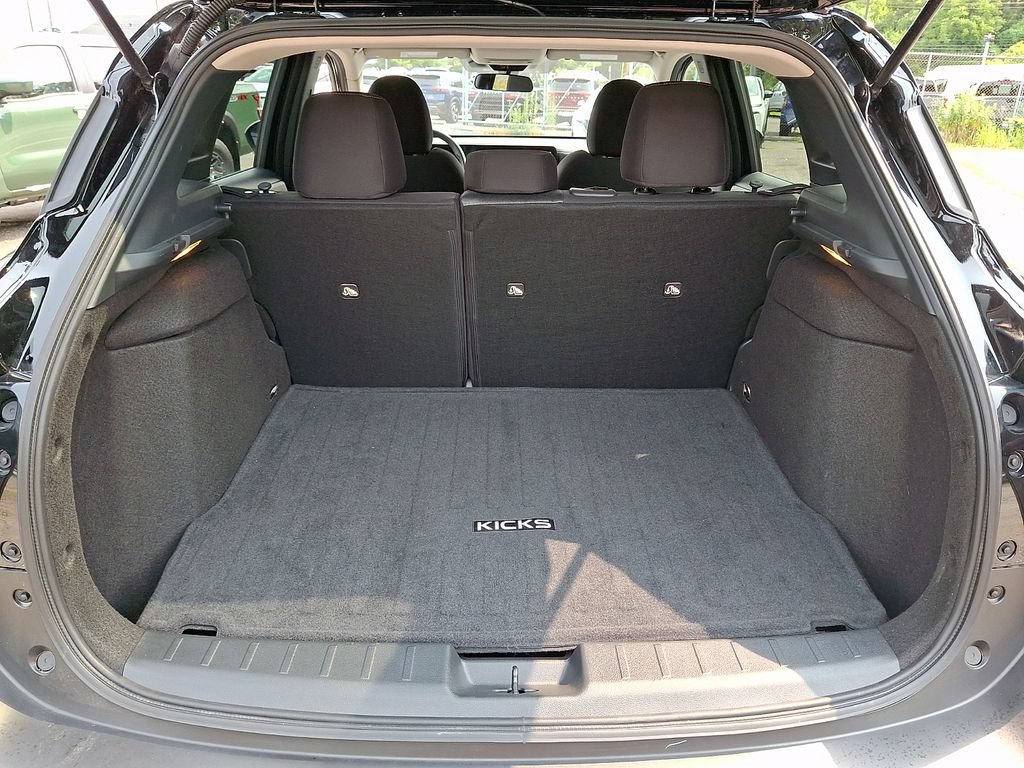 Certified 2025 Nissan Kicks SV AWD/4WD image 29