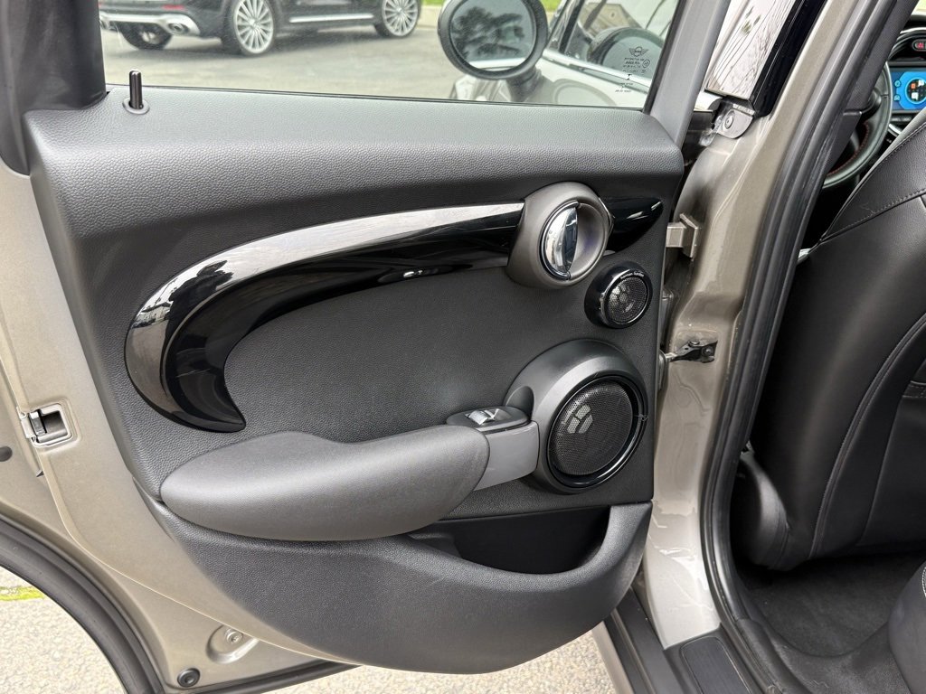 Used 2020 MINI Cooper S w/ Storage Package image 23