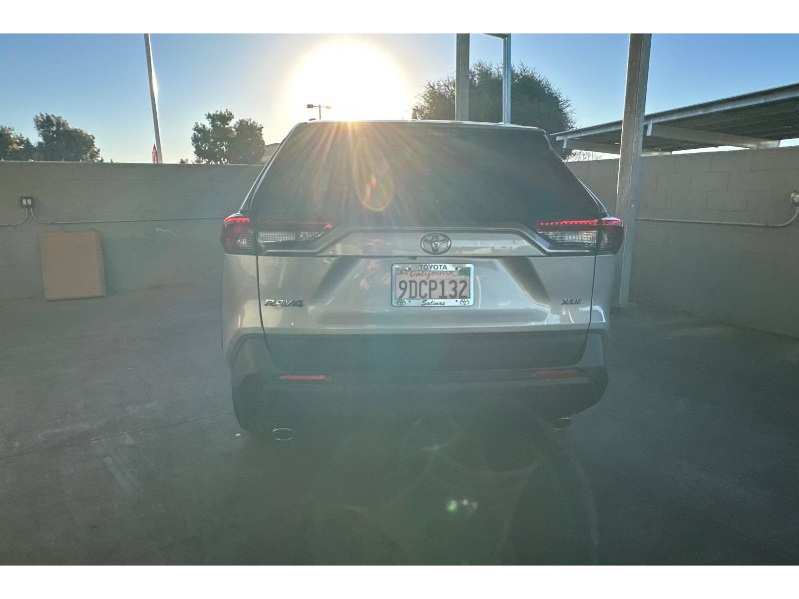 Used 2022 Toyota RAV4 XLE Premium FWD image 6