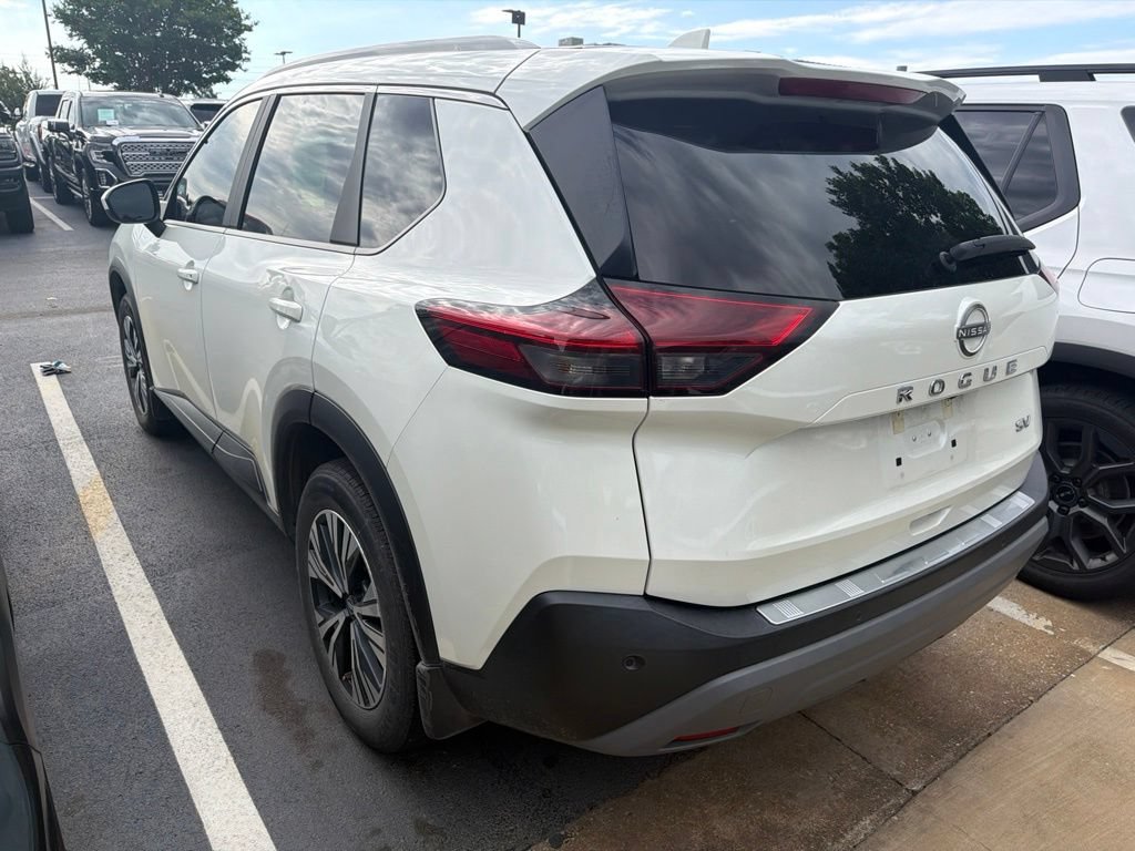 Used 2023 Nissan Rogue SV w/ SV Premium B Package FWD image 9