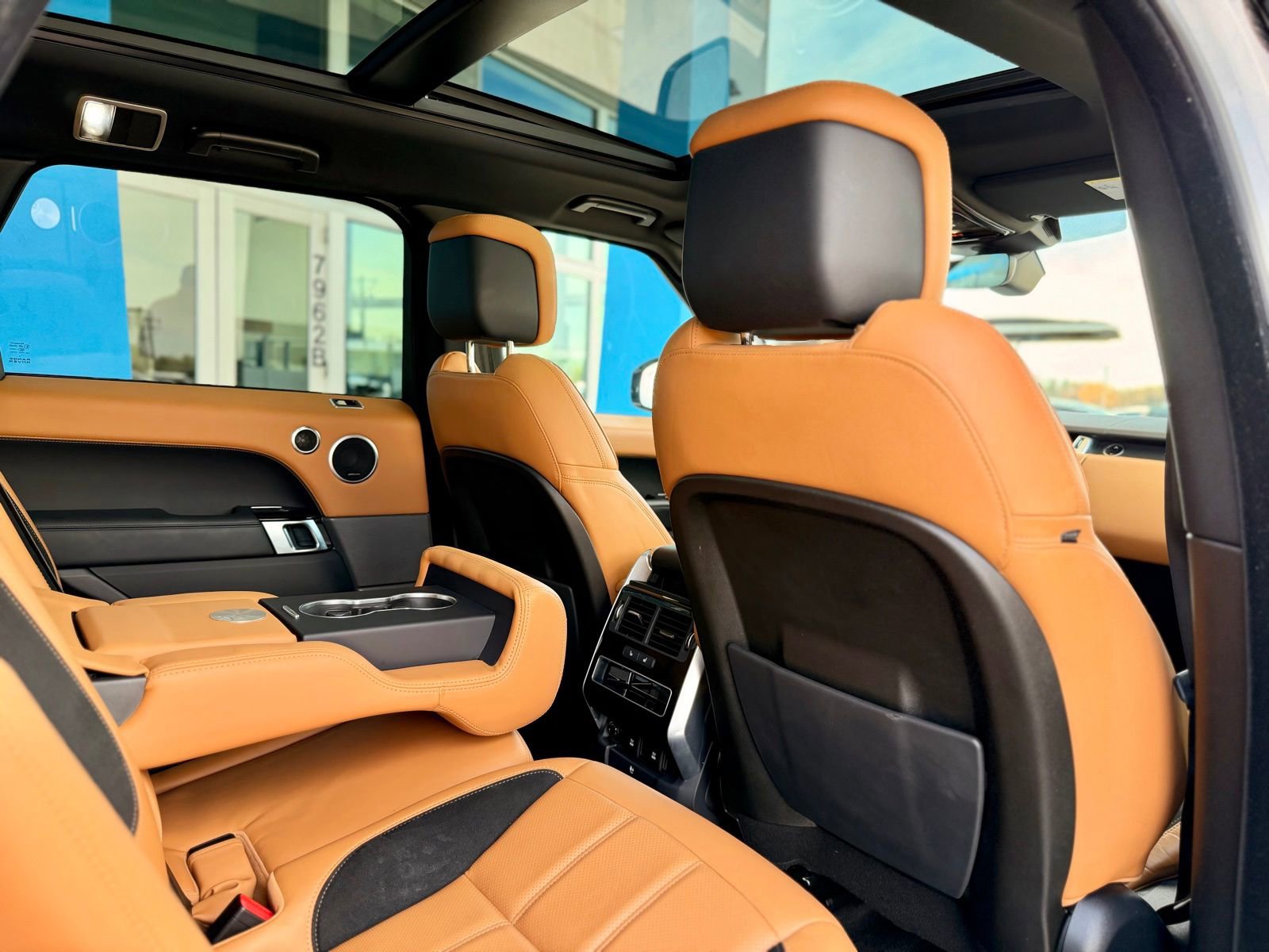 Used 2020 Land Rover Range Rover Sport HSE Dynamic image 34