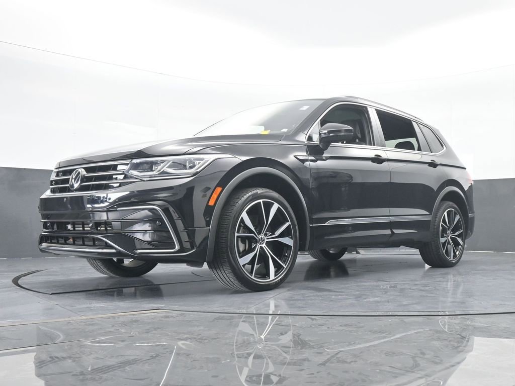 Used 2022 Volkswagen Tiguan SEL R-Line image 65
