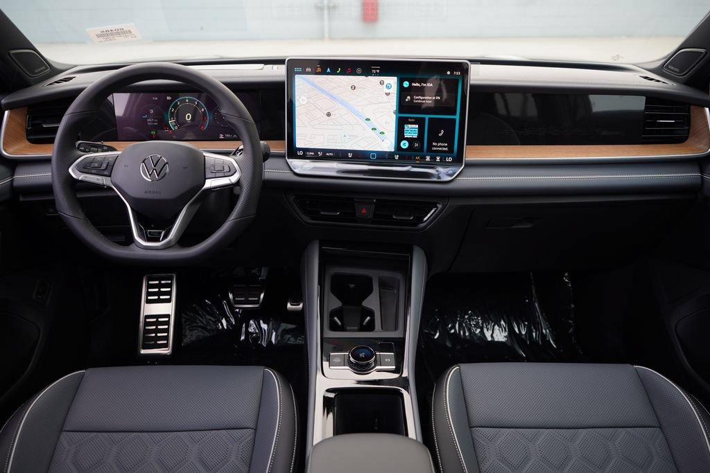 New 2026 Volkswagen Tiguan SEL R-Line AWD/4WD image 8