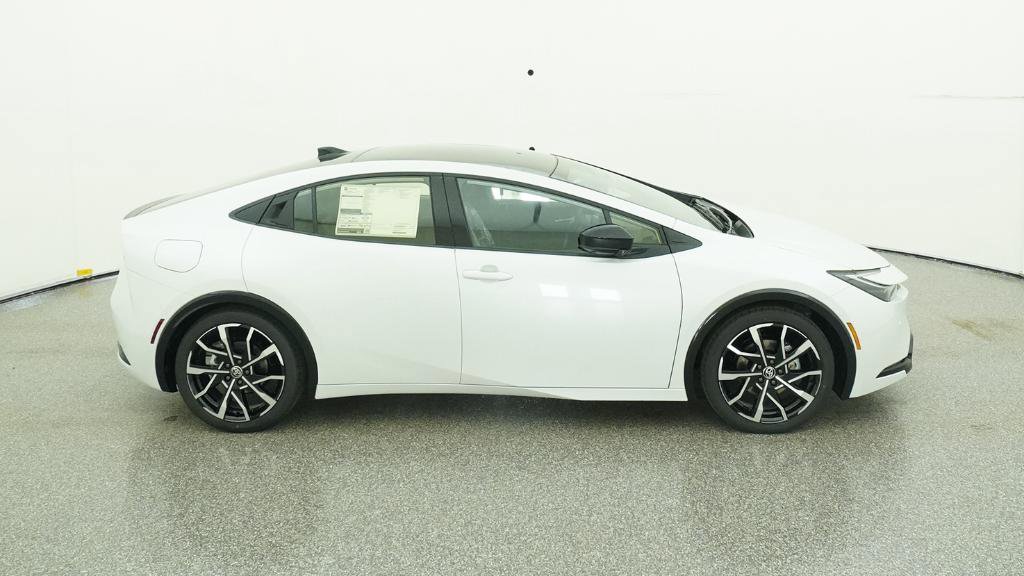 New 2026 Toyota Prius Plug-In Hybrid FWD image 41