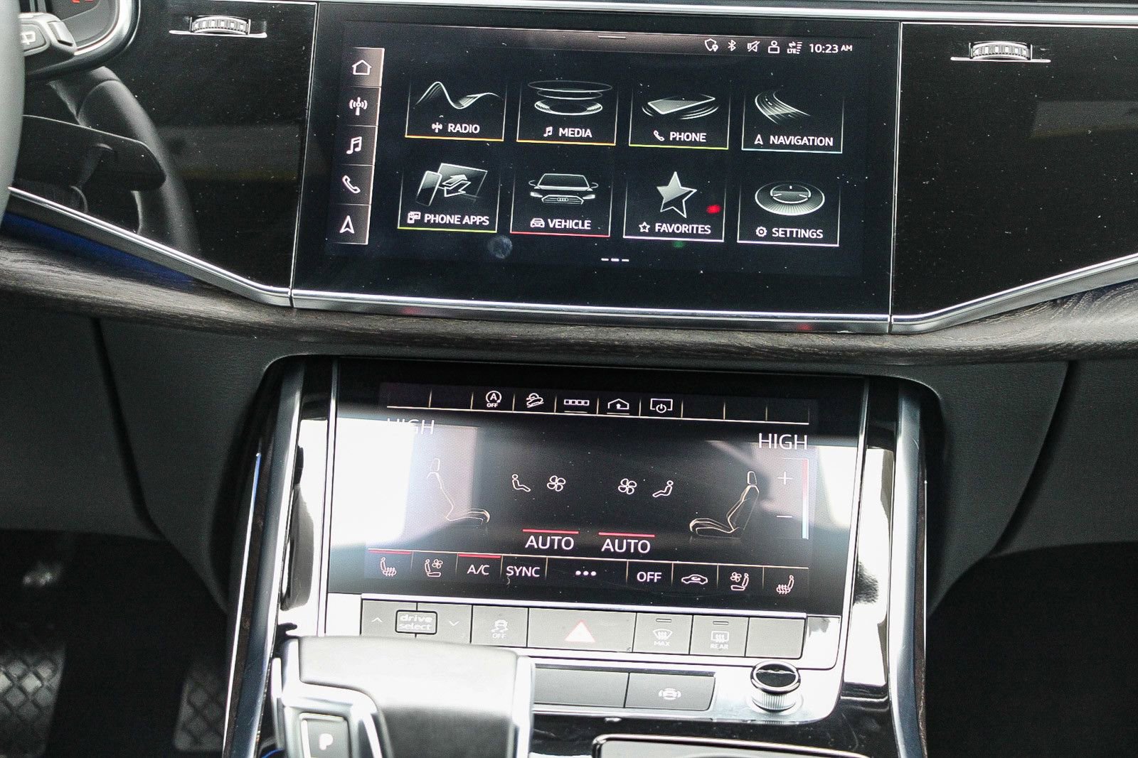 Used 2021 Audi Q8 Premium Plus w/ Premium Plus Package image 14