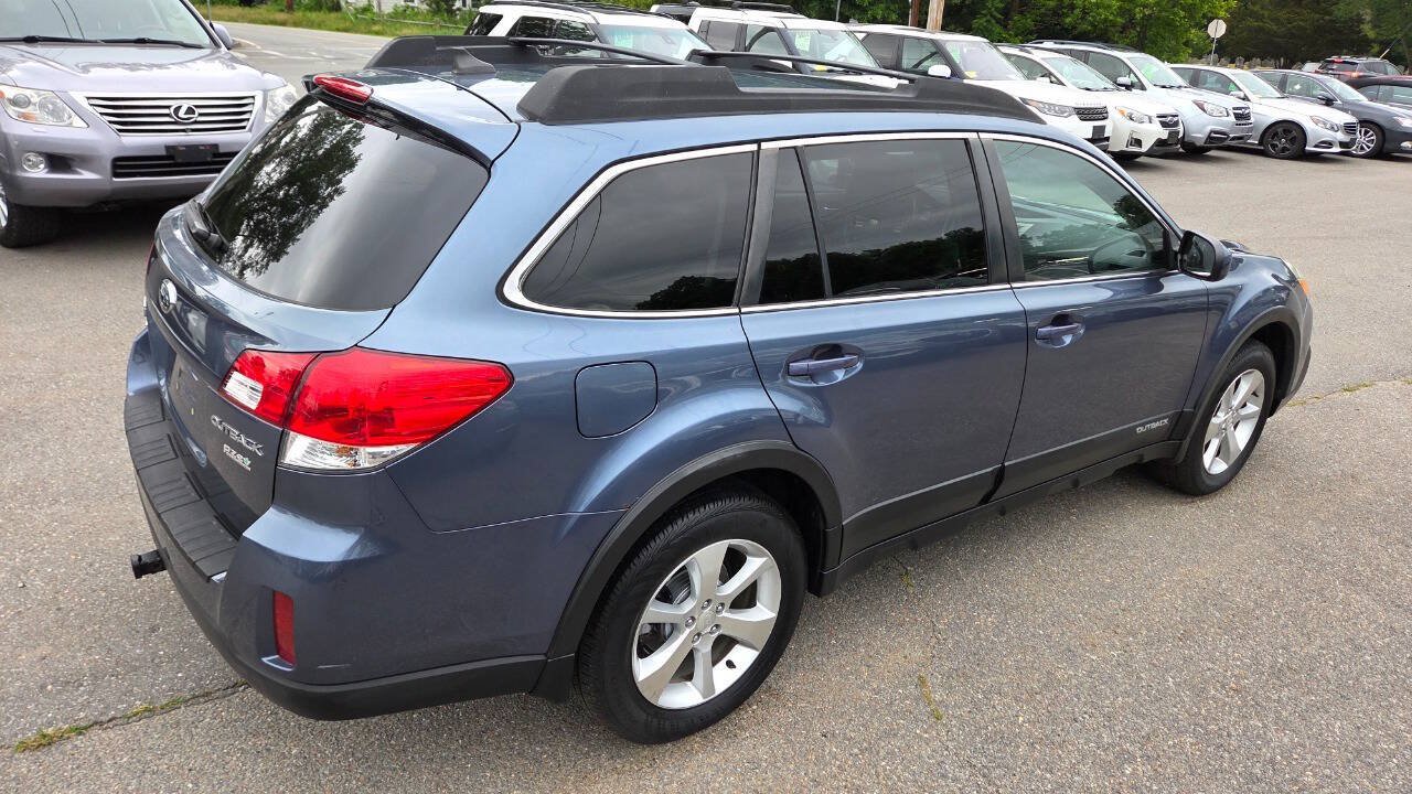 Used 2013 Subaru Outback 2.5i Limited w/ Moonroof Pkg AWD/4WD image 14