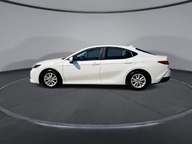 Used 2025 Toyota Camry LE FWD image 5