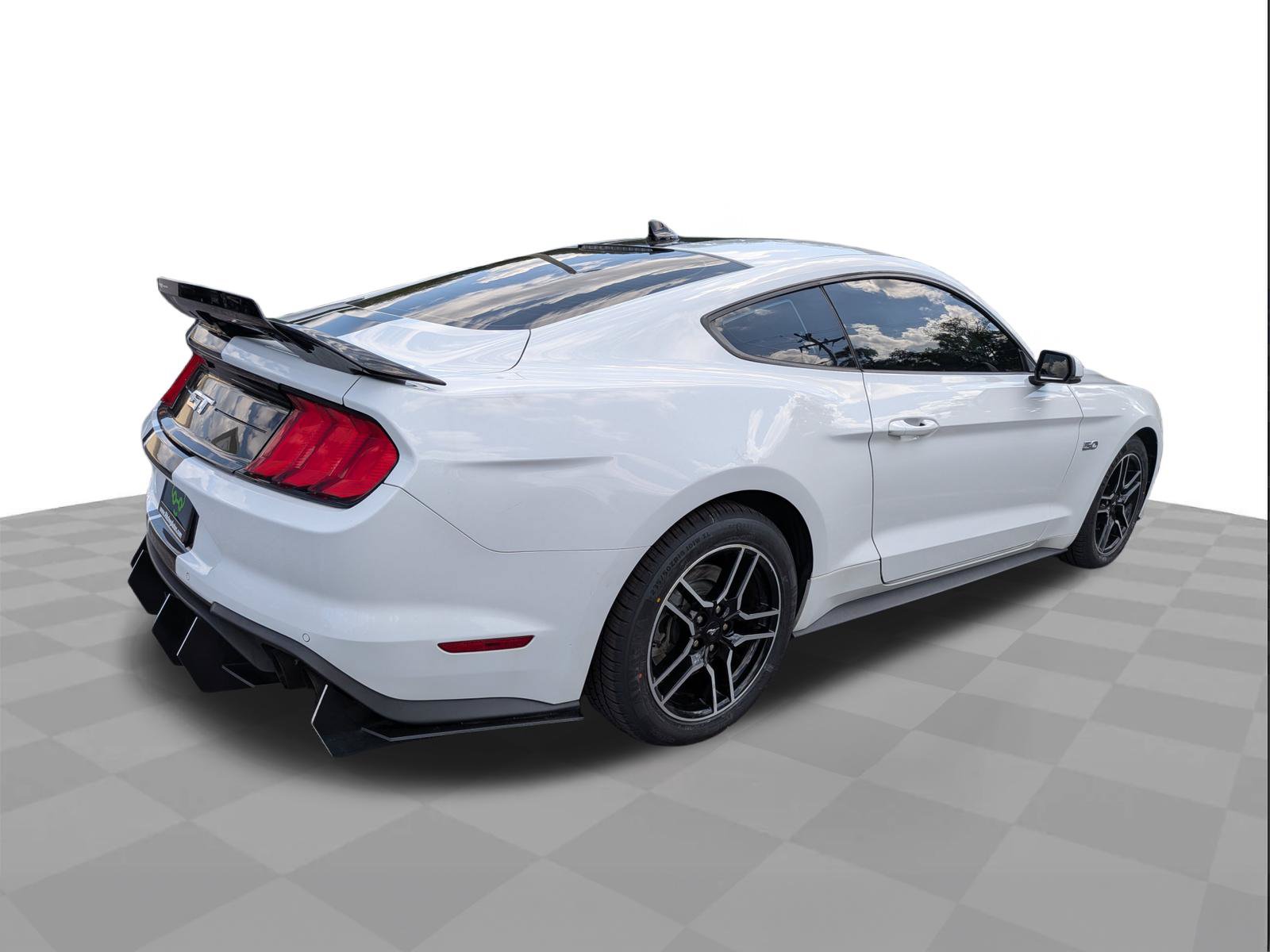 Used 2022 Ford Mustang GT Premium w/ Equipment Group 401A RWD image 4