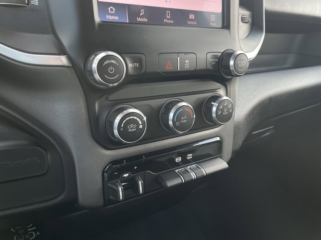 Used 2022 RAM 3500 Big Horn image 18