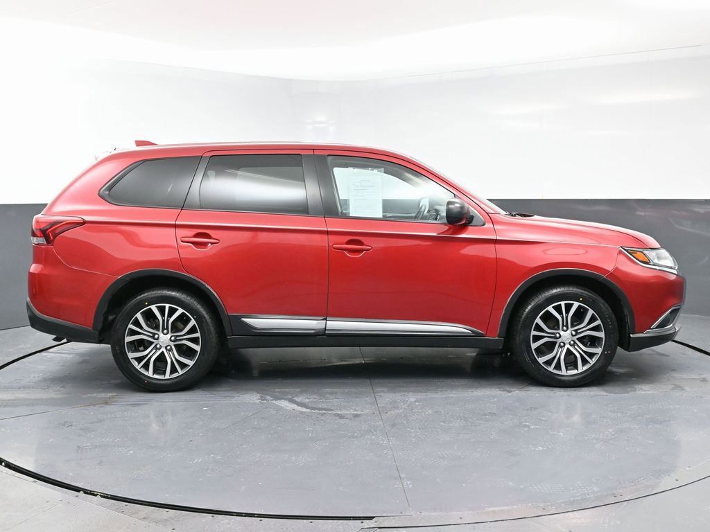 Used 2018 Mitsubishi Outlander ES image 8