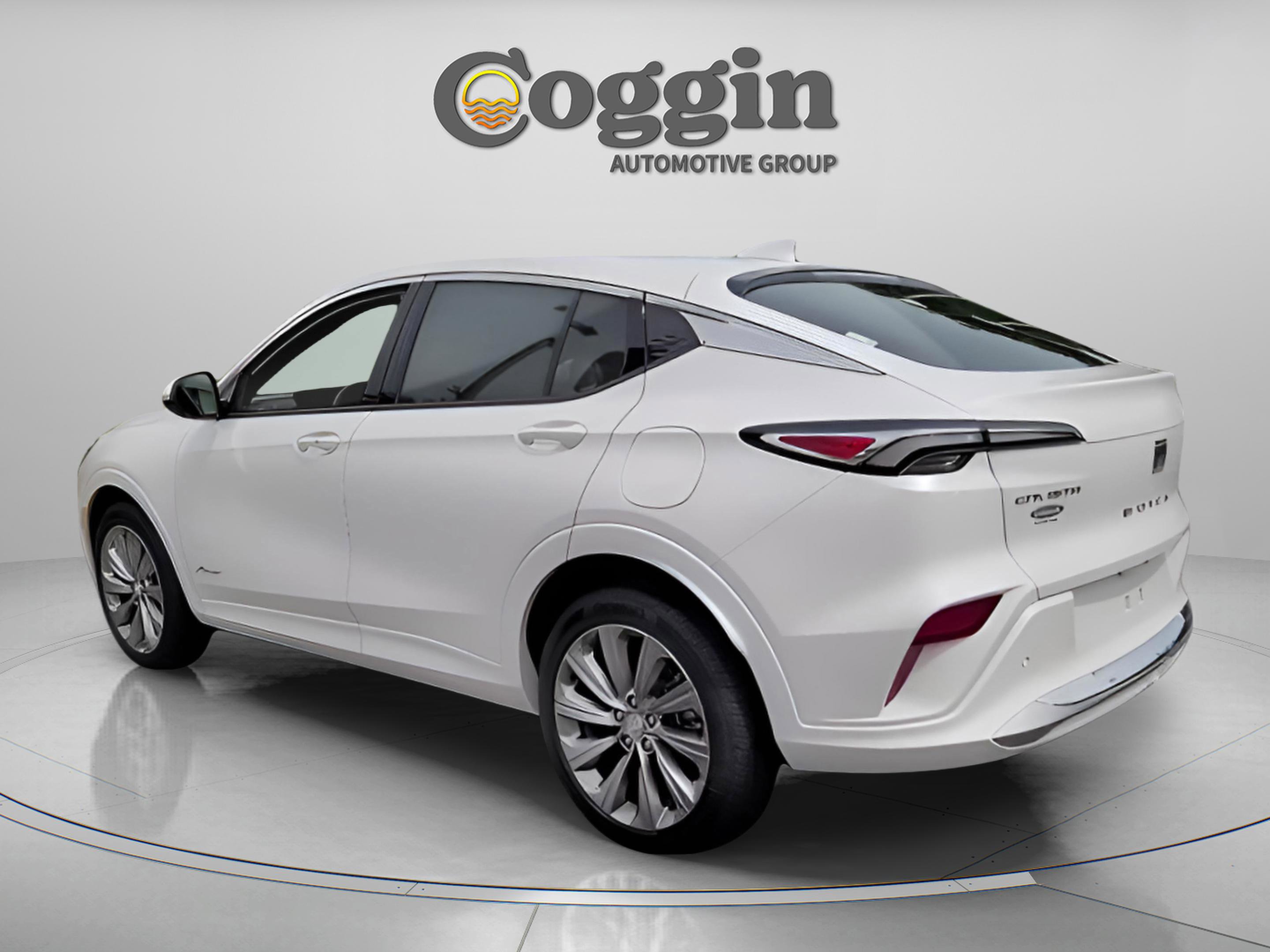 New 2025 Buick Envista Avenir image 3