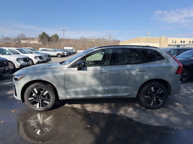 New 2026 Volvo XC60 B5 Plus w/ Climate Package AWD/4WD image 4