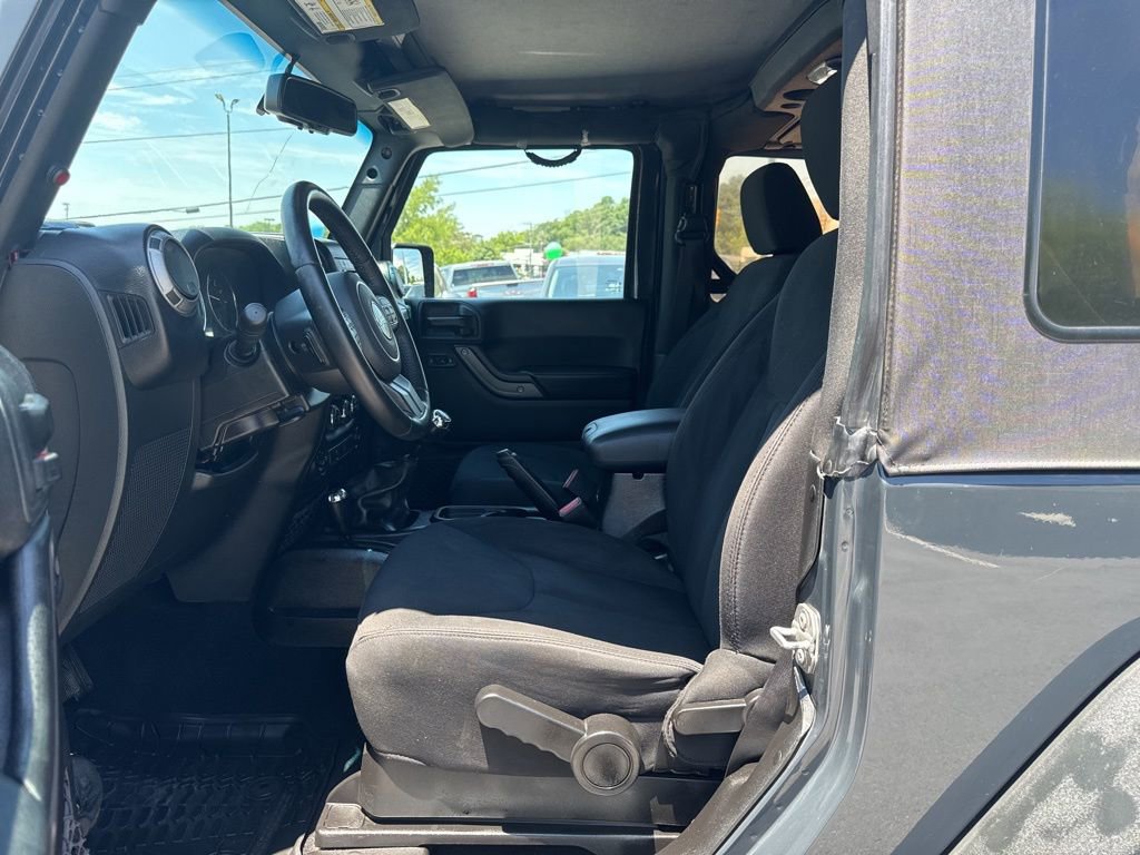 Used 2017 Jeep Wrangler Sport AWD/4WD image 15