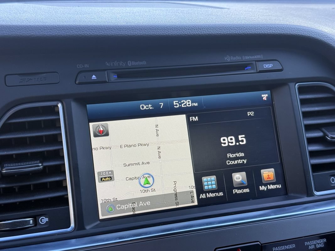 Used 2016 Hyundai Sonata Limited w/ Option Group 02 FWD image 13