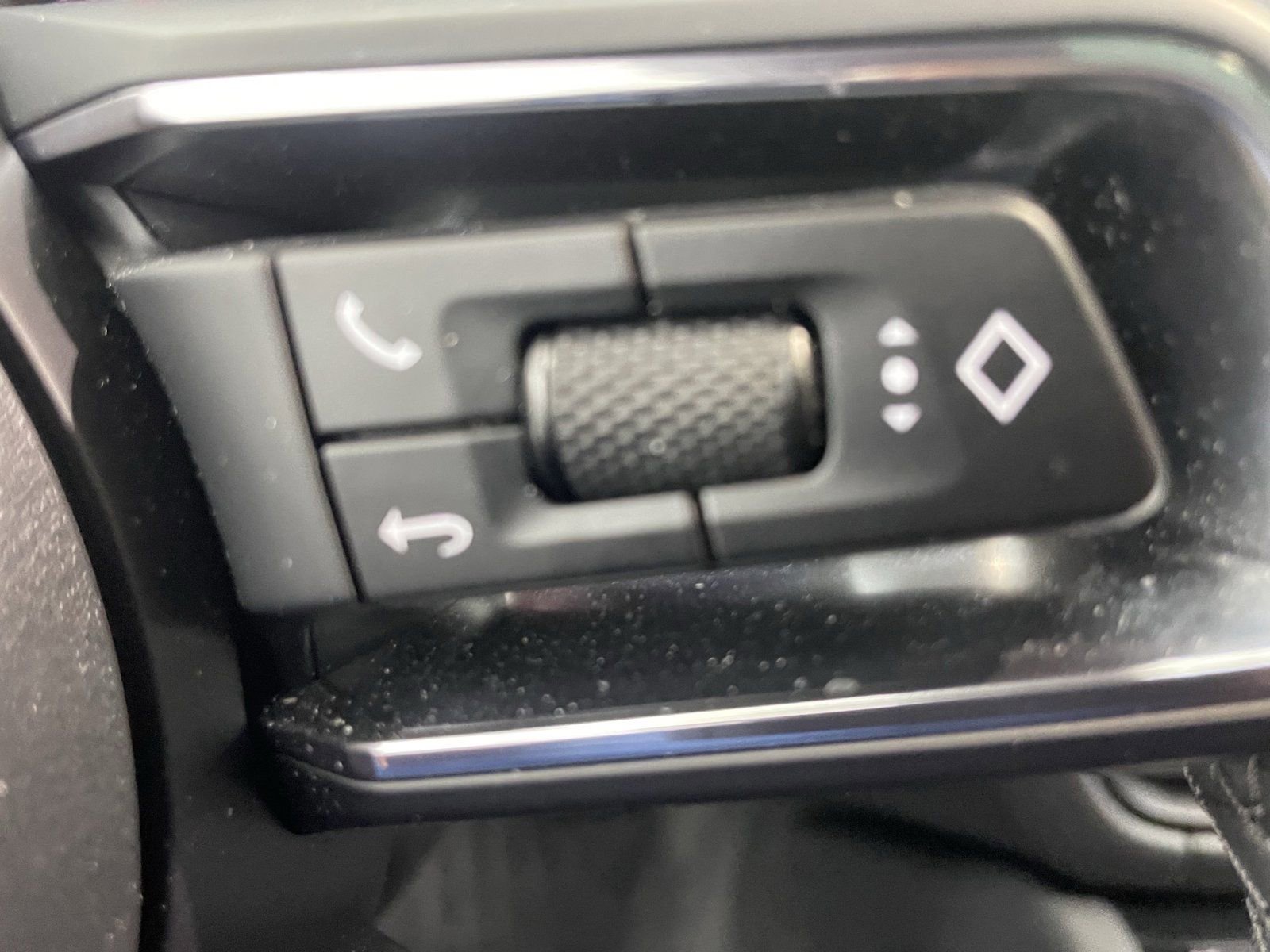 Certified 2023 Porsche Macan GTS image 19