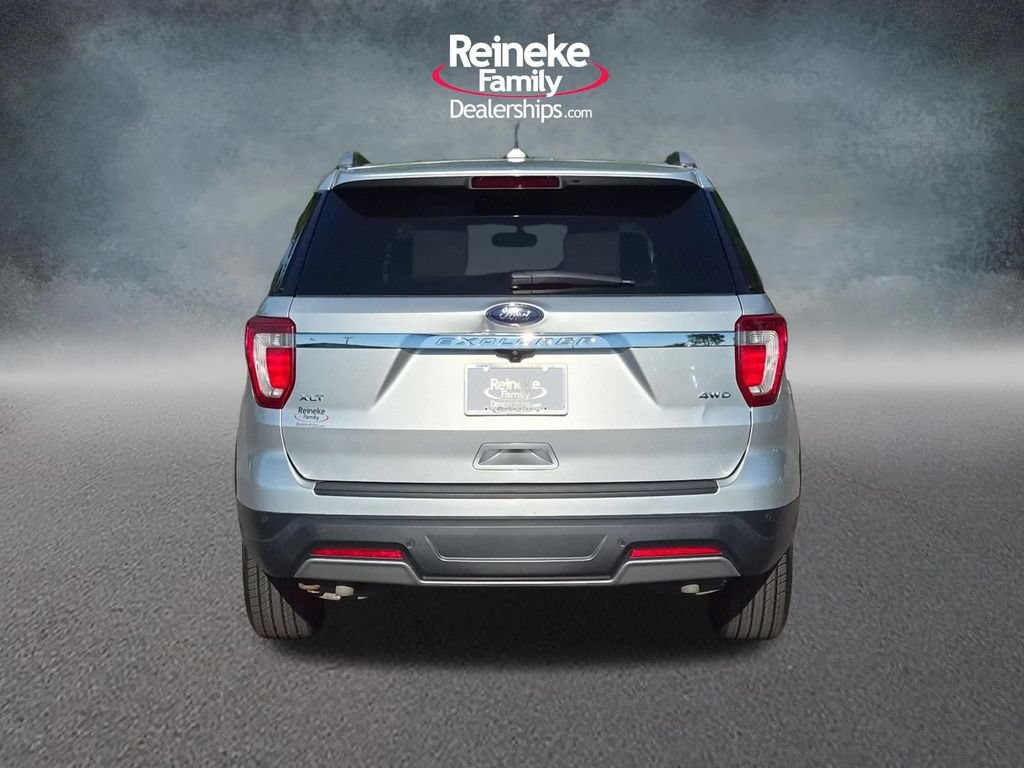 Used 2019 Ford Explorer XLT w/ Equipment Group 202A AWD/4WD image 6