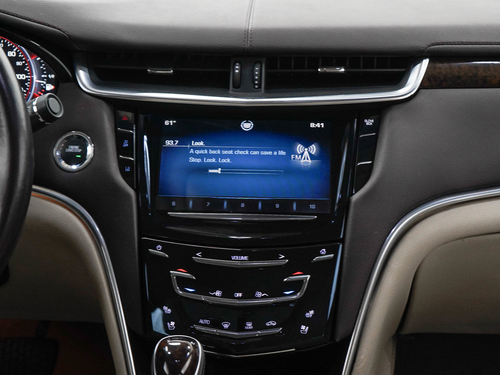 Used 2013 Cadillac XTS Premium FWD image 15