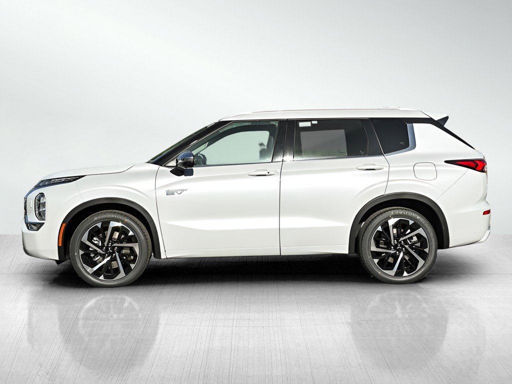 New 2025 Mitsubishi Outlander SEL image 4