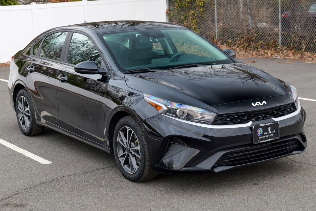 Used 2023 Kia Forte LXS image 9