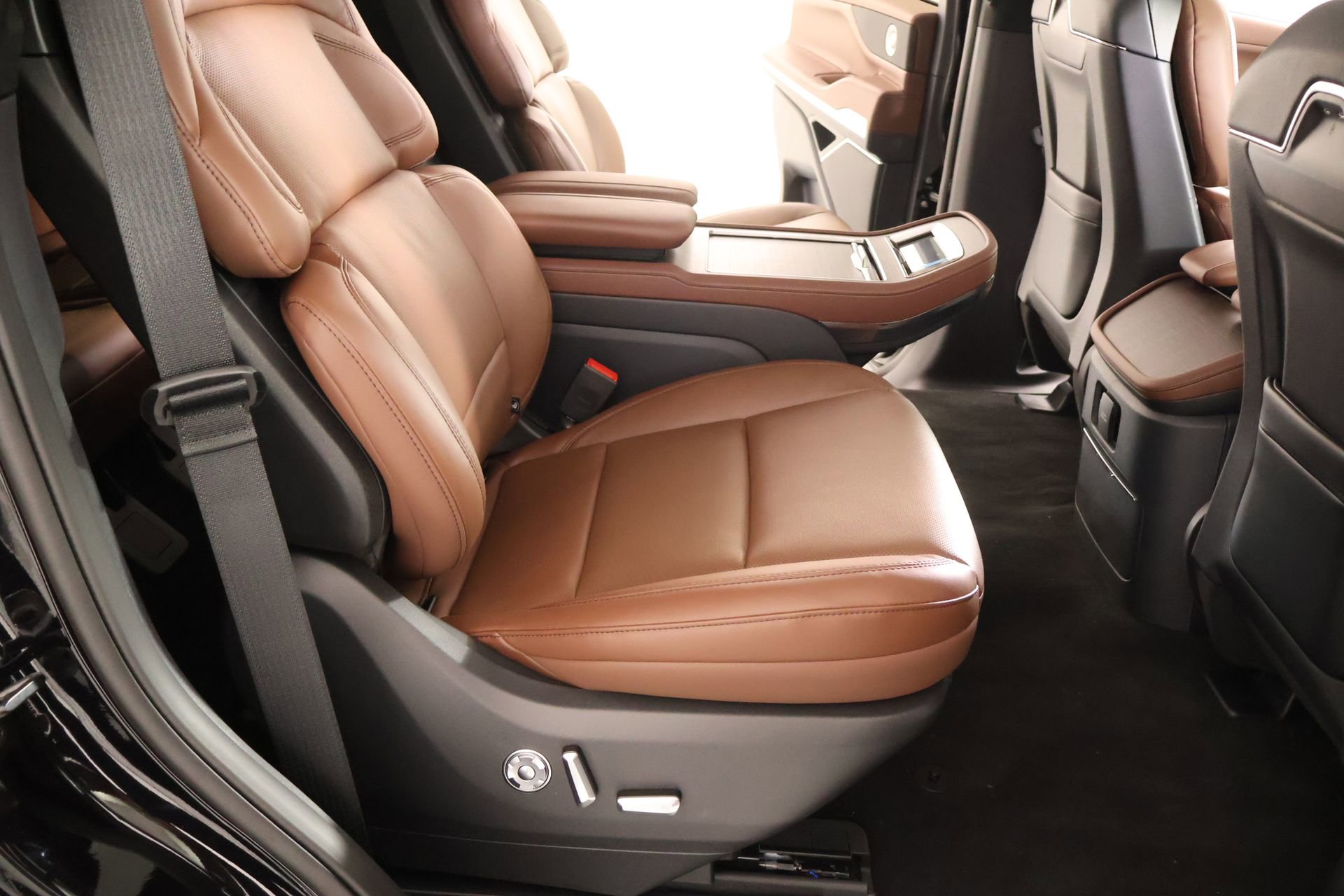 New 2026 Lincoln Navigator Reserve AWD/4WD image 15