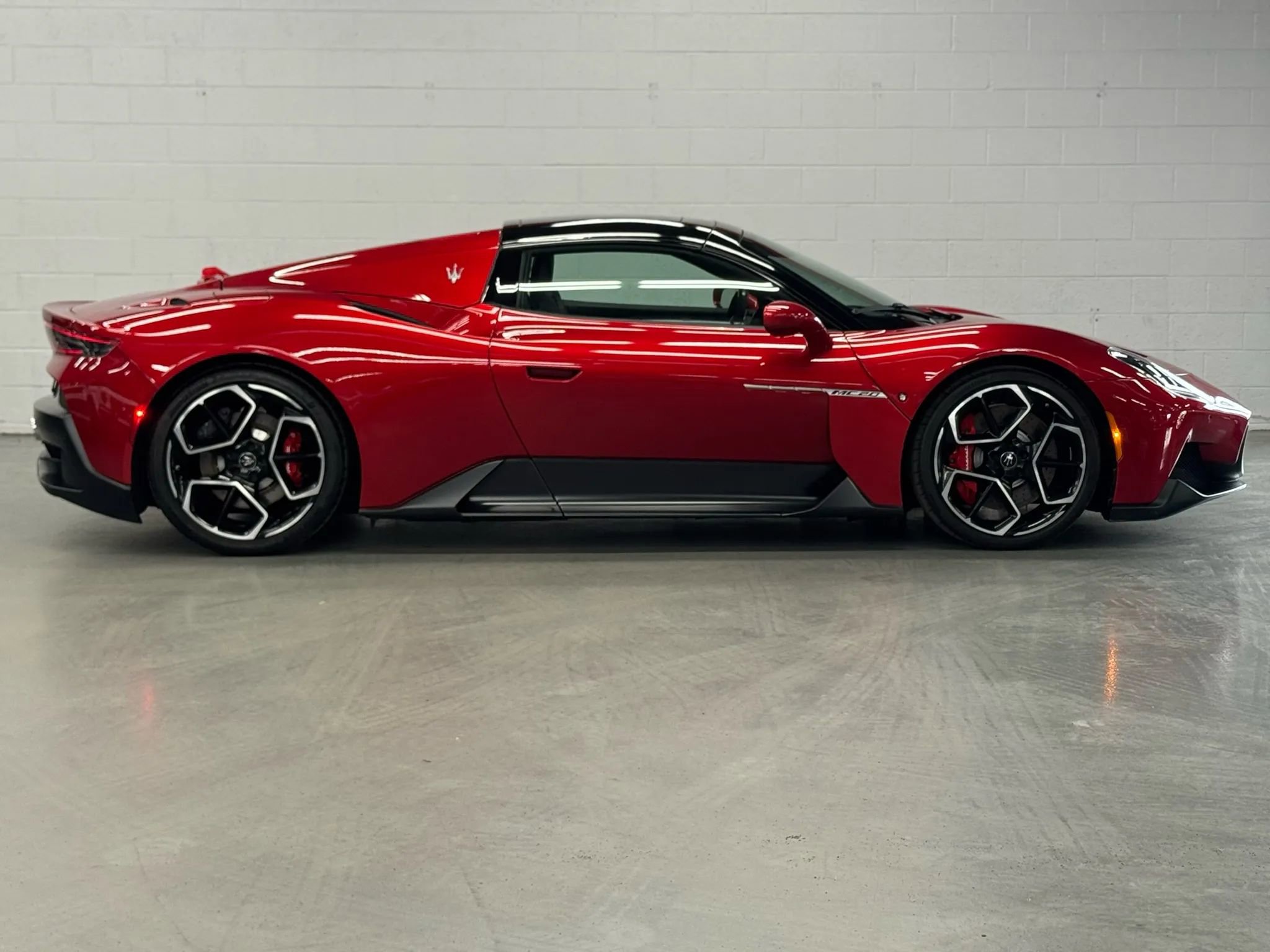 Used 2023 Maserati MC20 Spyder image 26