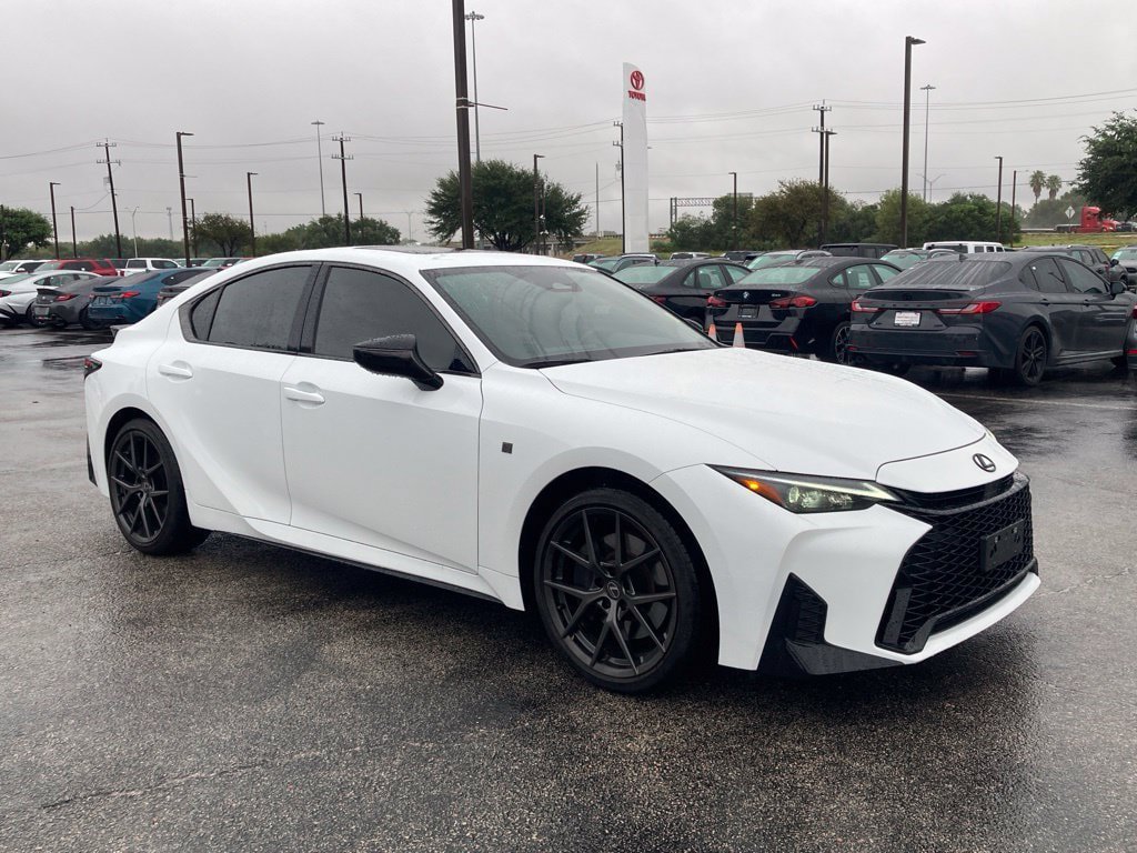 Used 2026 Lexus IS 350 F Sport RWD image 3