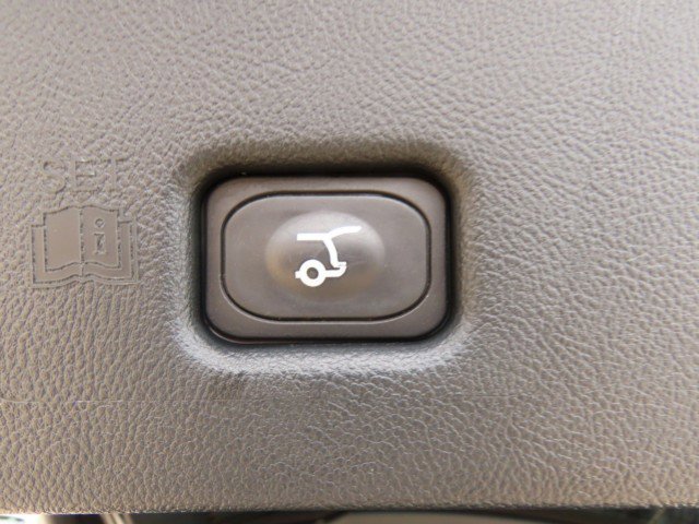 Certified 2022 Lincoln Nautilus Black Label w/ Class II Trailer Tow Package AWD/4WD image 13