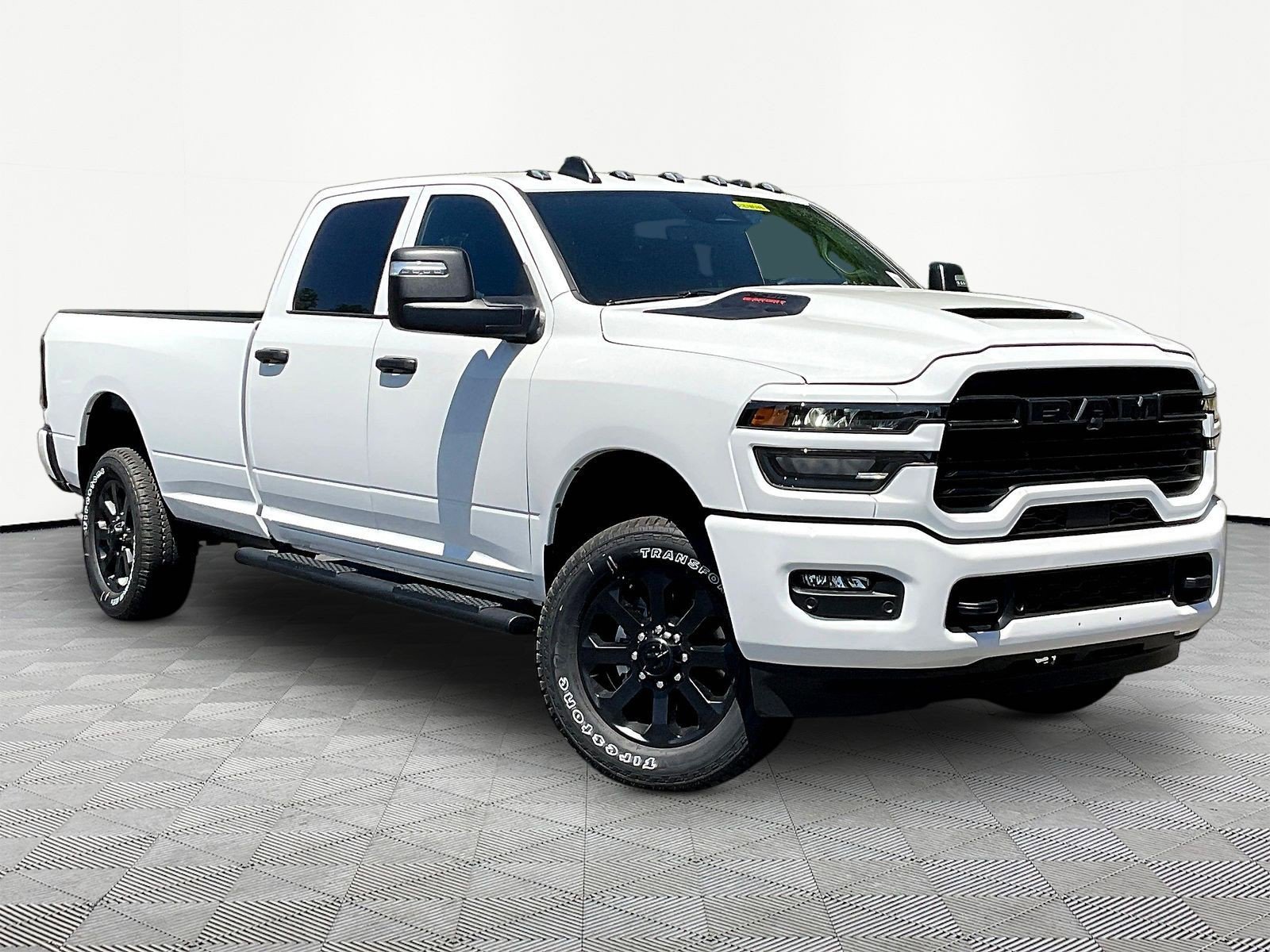 New 2026 RAM 2500 Tradesman AWD/4WD image 3