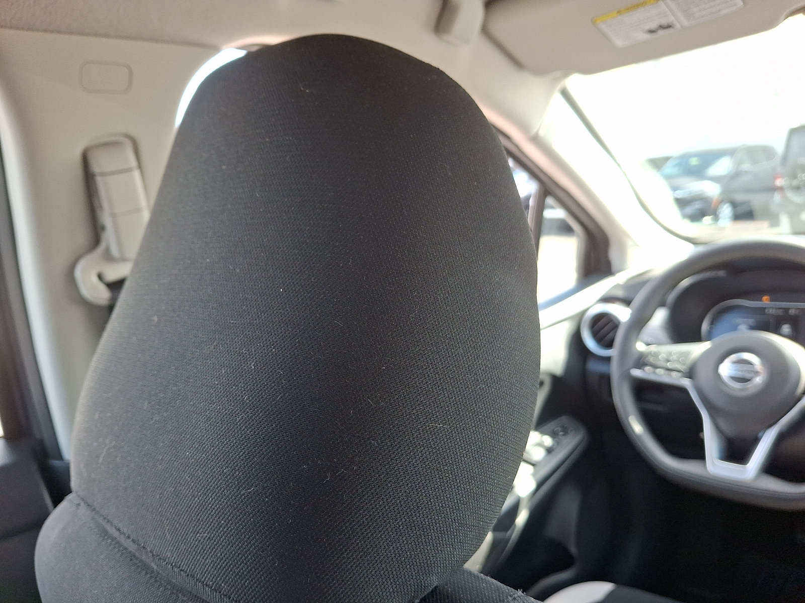 Used 2021 Nissan Versa SV FWD image 9