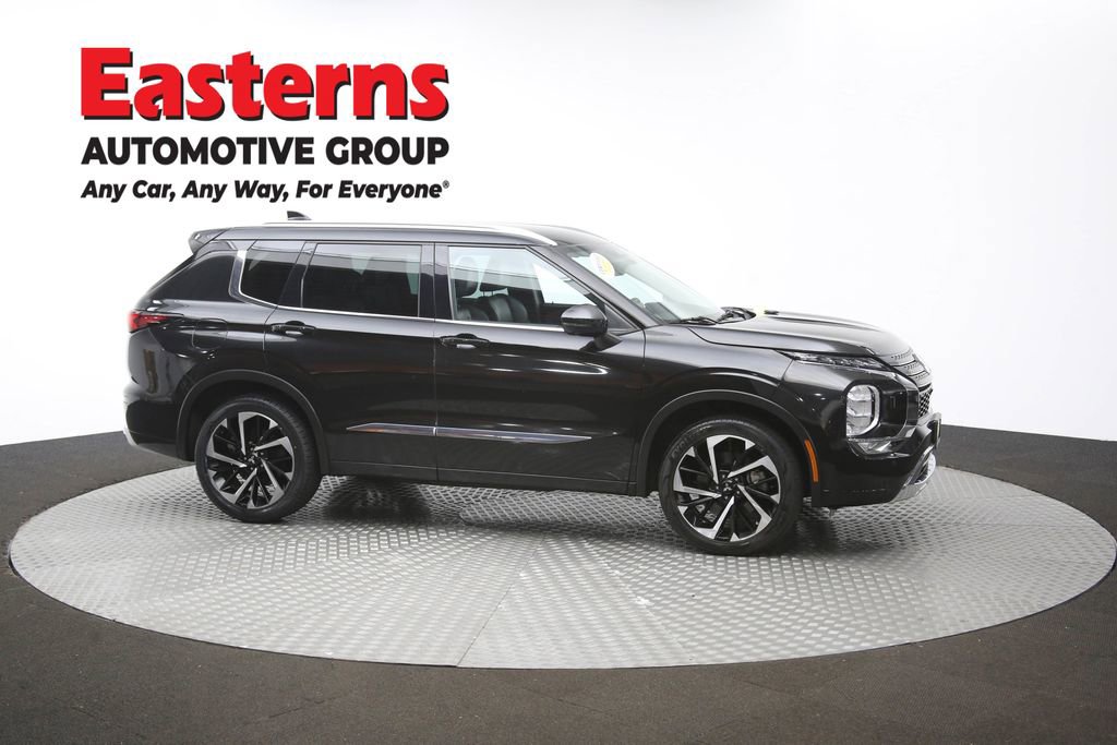 Used 2022 Mitsubishi Outlander SEL image 49