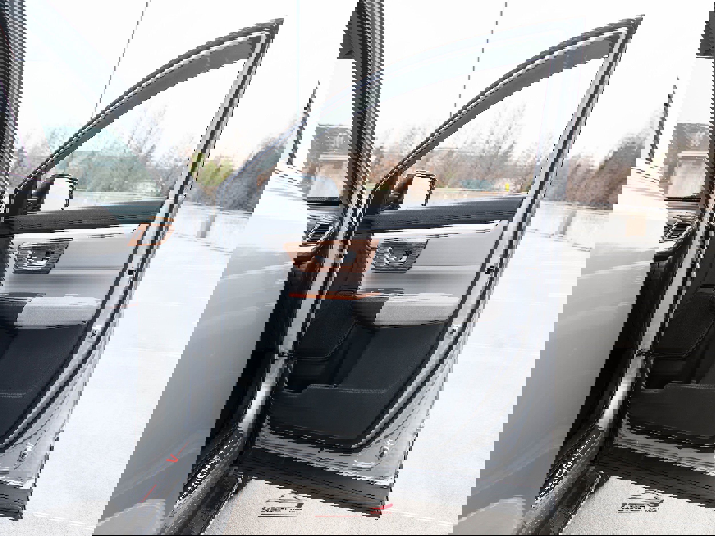 Used 2019 Honda CR-V LX image 39