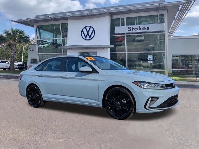 New 2027 Volkswagen Jetta SE