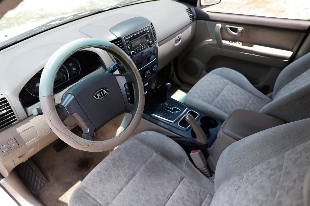 Used 2007 Kia Sorento 2WD image 4