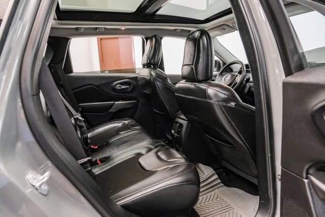 Used 2020 Jeep Cherokee Latitude Plus w/ Comfort/Convenience Group image 31