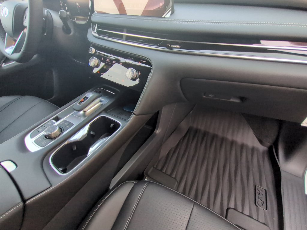 New 2027 INFINITI QX60 Luxe w/ Cargo Package AWD/4WD image 24