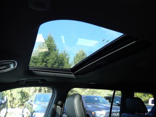 New 2025 Jeep Grand Cherokee L Altitude image 17