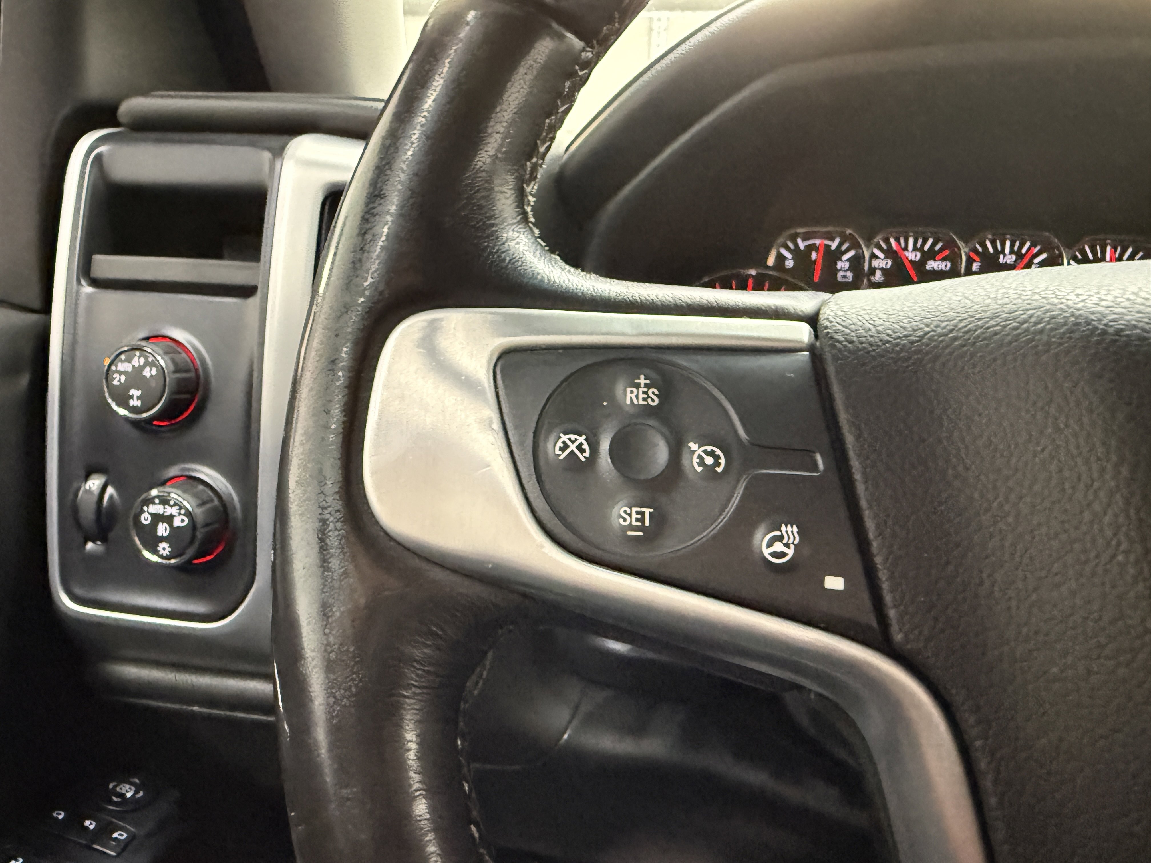 Used 2015 GMC Sierra 1500 SLT w/ SLT Crew Cab Value Package image 16